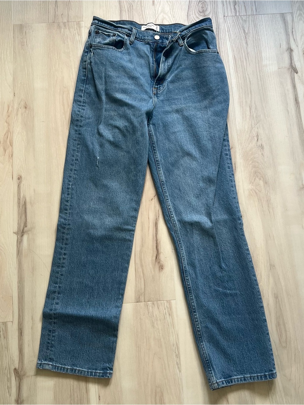 Abercrombie and Fitch jeans size 8